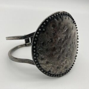 Vintage Gunmetal Hammered Disc Hinged Bangle Bracelet